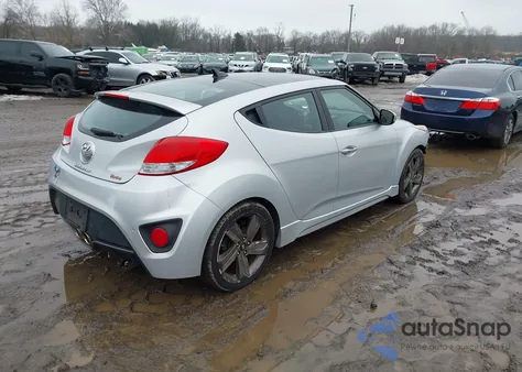 2015 Hyundai Veloster Turbo z USA, uszkodzony, nr VIN KMHTC6AE7FU236241